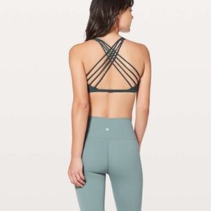Lululemon Free To Be Bra - Size 6